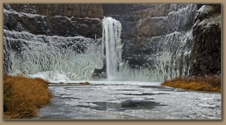 Palouse Falls winter ice 2011-2012.