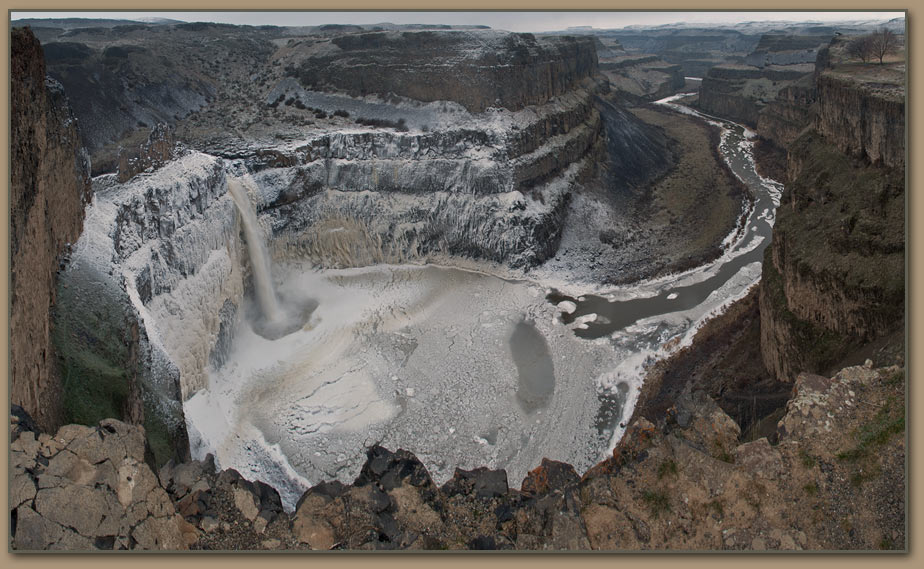 Palouse Falls and Palouse River Canyon in winter.