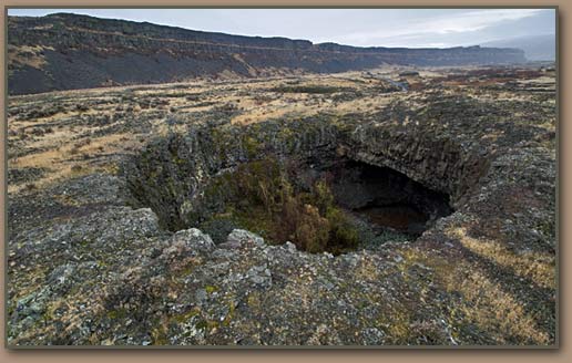 Deep Lake Ice Age Floods pothole.